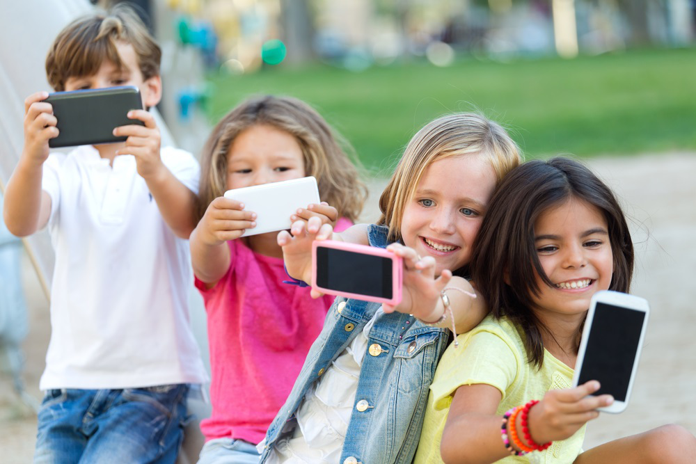 Мобильные телефоны в детском лагере за и против